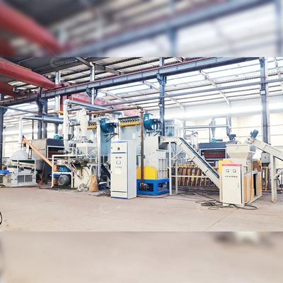 Оборудование для переработки солнечных панелей высокой мощности 200-1000 кг/ч для монопанелей с полными элементами