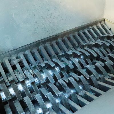 Современное оборудование Электронная машина для переработки ПХБ для переработки отходов ПХБ