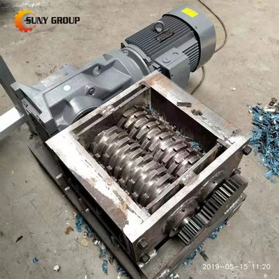 Настраиваемые лезвия Малый металл и использованный пластик Shredder для деревообрабатывающей машины